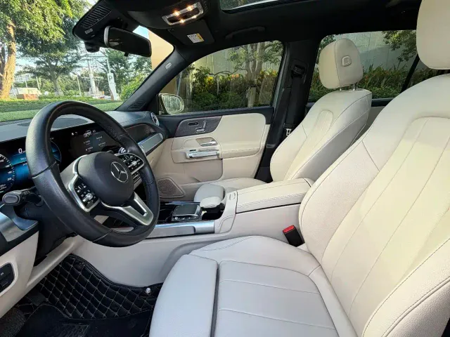 Mercedes-Benz EQB — Фото автомобиля 5