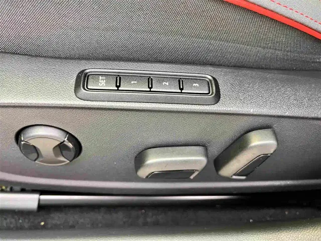 Volkswagen Golf GTI 2021 380TSI DSG GTI — Фото автомобиля 20