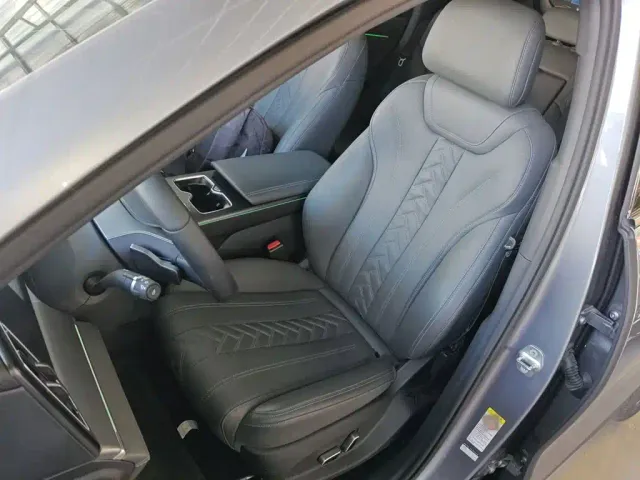 BYD Song L DM-i — Фото автомобиля 11