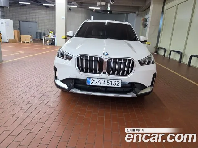 BMW X1 U11 — Фото автомобиля 4