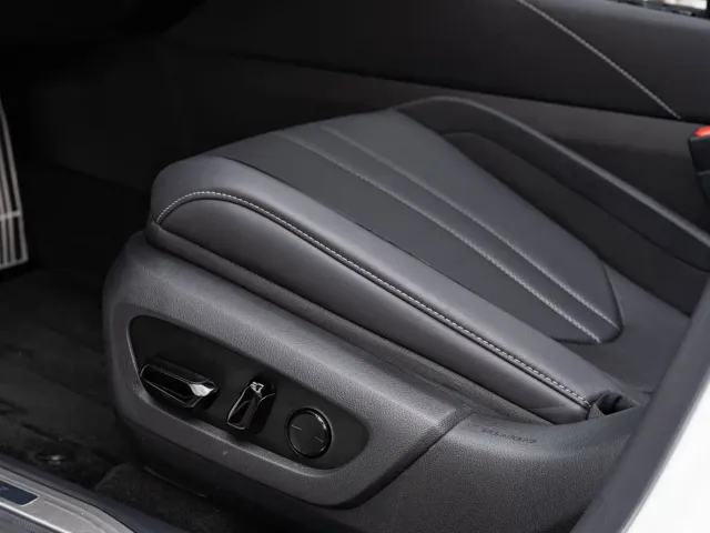 Lexus RX — Фото автомобиля 23