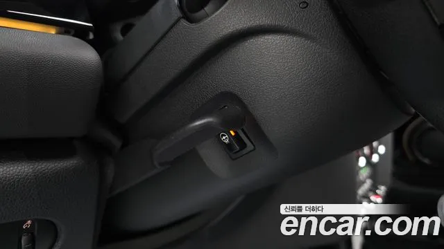Mini Cooper Cooper Classic Plus Launch Pack — Фото автомобиля 21