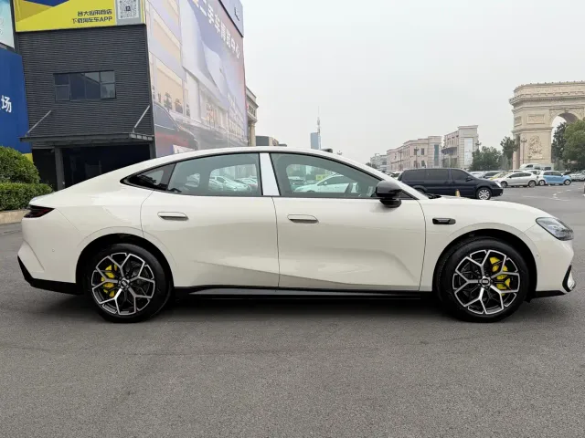 Geely Galaxy TT — Фото автомобиля 4