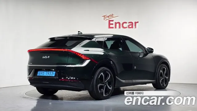 Kia EV6 — Фото автомобиля 2