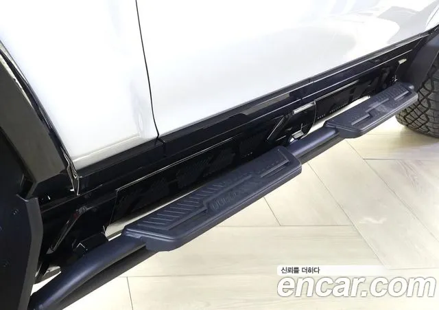 GMC Hummer EV — Фото автомобиля 12