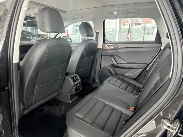 Volkswagen Tharu — Фото автомобиля 5