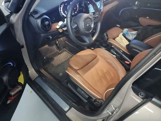 MINI Hatch — Фото автомобиля 15