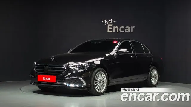 Фотография автомобиля — Mercedes-Benz E-Class W213