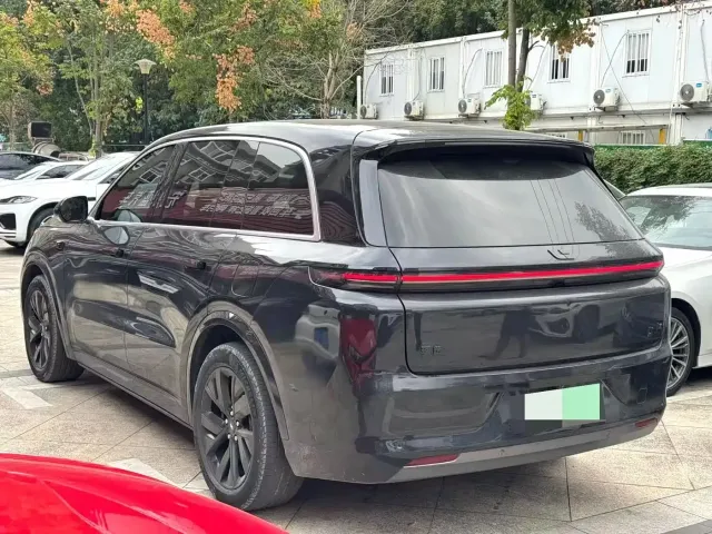 Li Auto L7 — Фото автомобиля 3