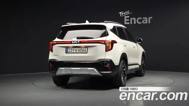Kia Seltos Бензин 1.6 турбо 2WD — Фото автомобиля 4