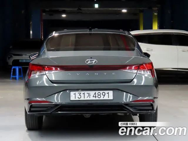 Hyundai Avante CN7 — Фото автомобиля 4