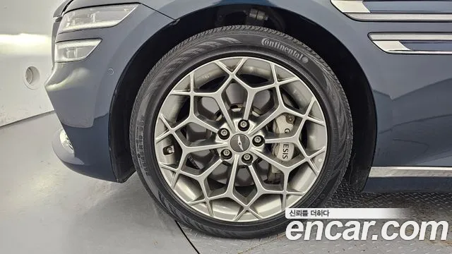 Genesis G80 Бензин 2.5 турбо AWD — Фото автомобиля 4