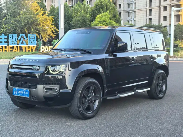 Land Rover Defender — Фото автомобиля 14