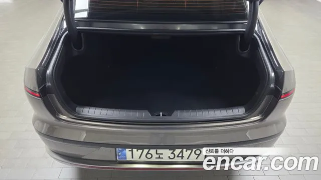 Hyundai Grandeur GN7 — Фото автомобиля 22