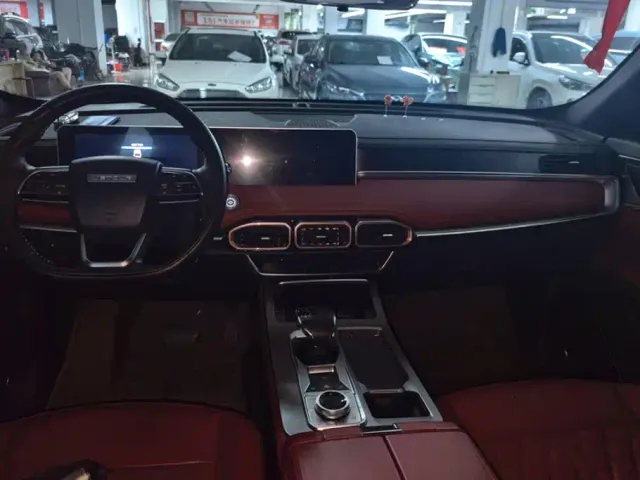 Jetour X70 Plus — Фото автомобиля 12