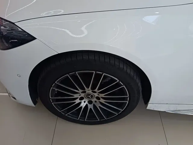 Mercedes-Benz C-Class — Фото автомобиля 3