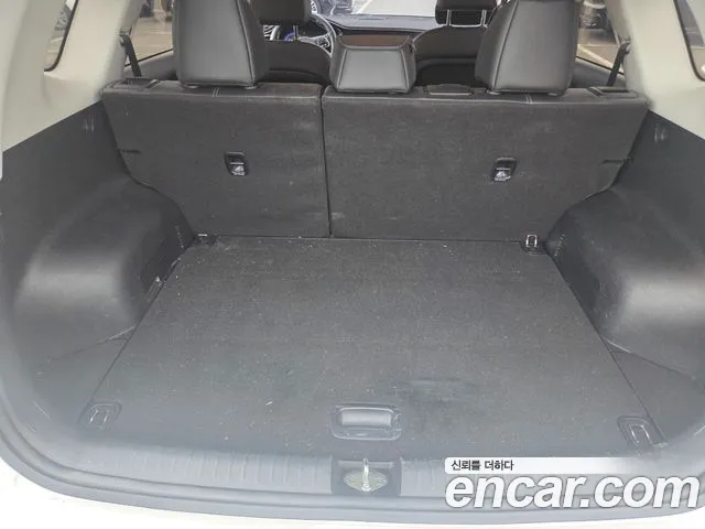 Kia Niro — Фото автомобиля 20