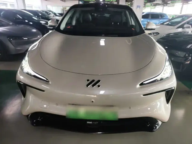 IM Motors LS6 — Фото автомобиля 2