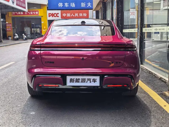 Shangjie Z7 — Фото автомобиля 5