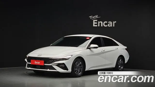 Фотография автомобиля — Hyundai Avante CN7