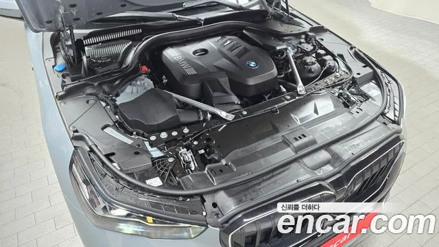 BMW 5-Series 5 серия (G60) 530i xDrive M Sport — Фото автомобиля 5