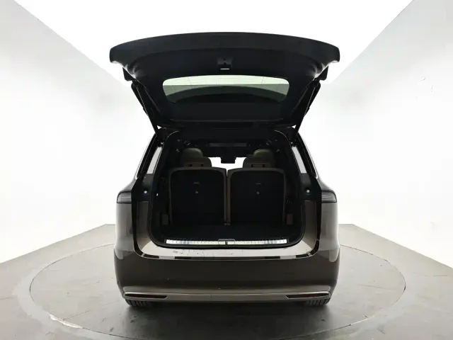 Li Auto Li Xiang L9 — Фото автомобиля 8