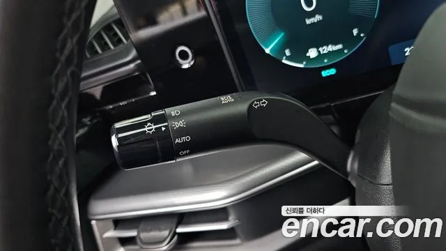 Hyundai Grandeur GN7 — Фото автомобиля 28