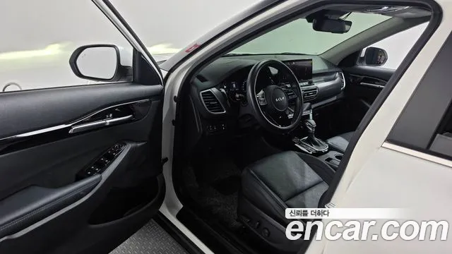 Kia Seltos Seltos Бензин 1.6 турбо 2WD — Фото автомобиля 10