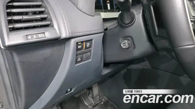 Toyota Alphard — Фото автомобиля 18
