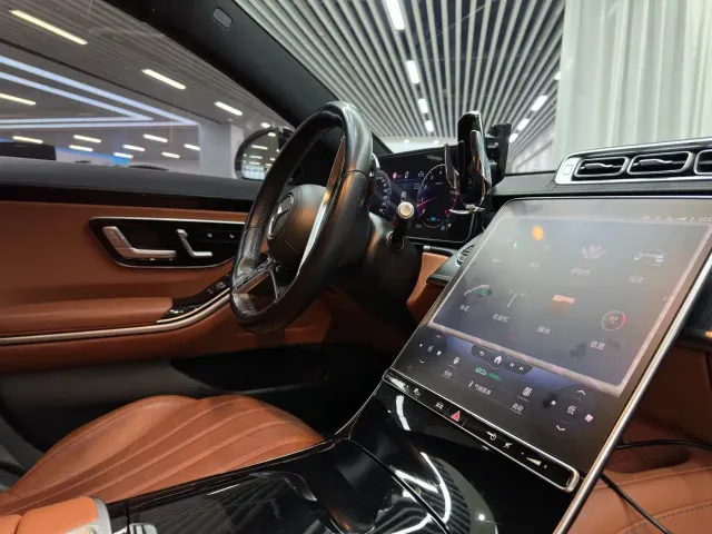 Mercedes-Benz S-Class — Фото автомобиля 19