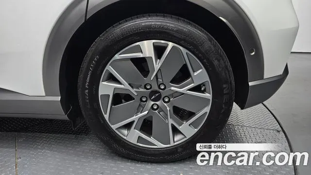Genesis GV60 — Фото автомобиля 21