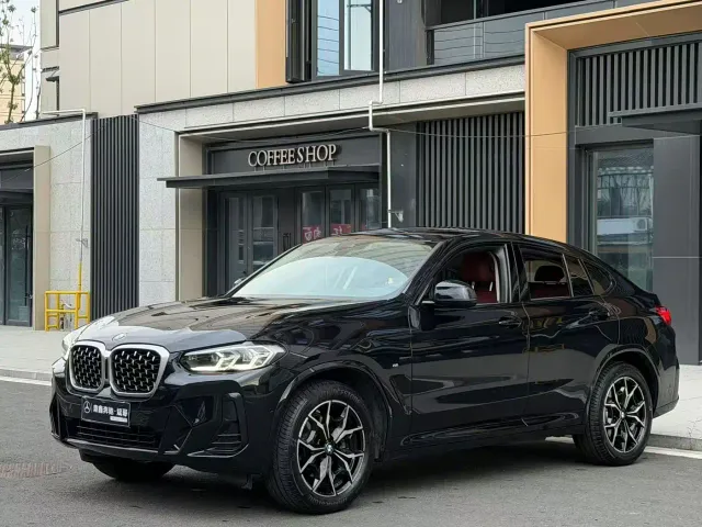 Фотография автомобиля — BMW X4