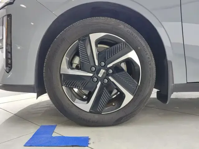 Geely Galaxy L6 — Фото автомобиля 6