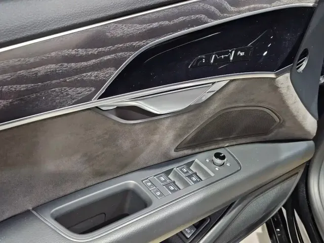 Audi Audi A8 2022 A8L 50 TFSI quattro Comfort Collector's Edition — Фото автомобиля 8