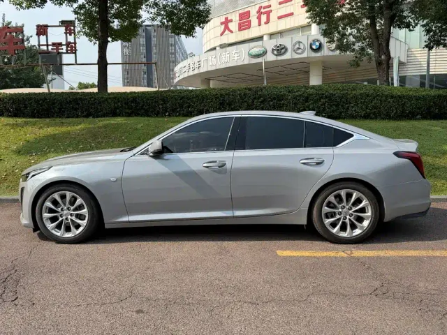 Cadillac CT5 — Фото автомобиля 3