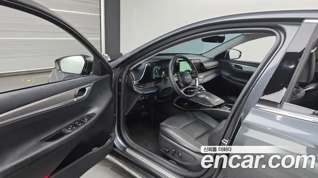 Hyundai Grandeur (New) Hybrid — Фото автомобиля 15