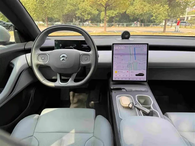 Nio ET5 Touring — Фото автомобиля 27