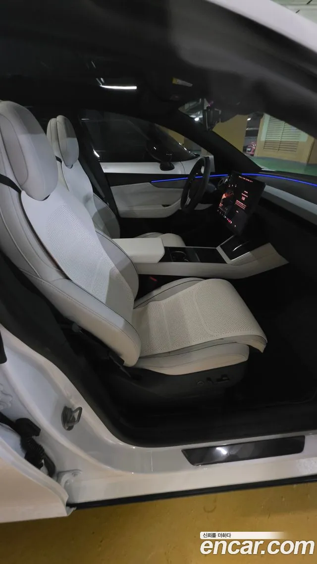 Tesla Model Y — Фото автомобиля 2