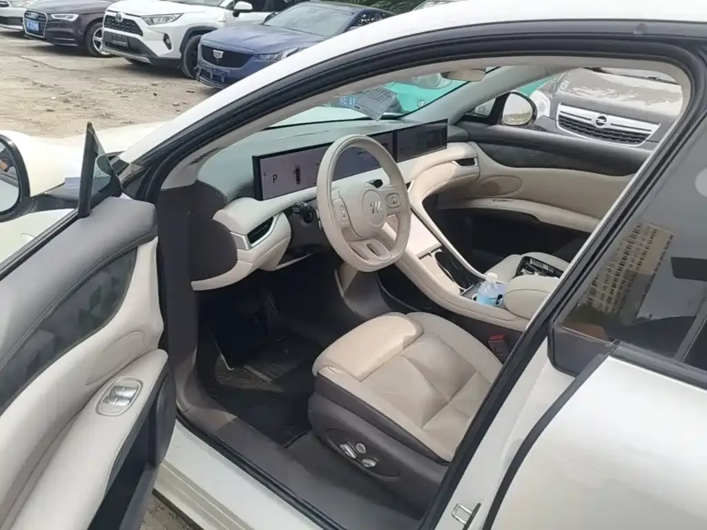 IM Motors IM LS6 2023 Max Standard Edition — Фото автомобиля 15