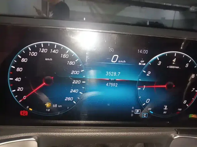 Mercedes-Benz GLB-Class — Фото автомобиля 11