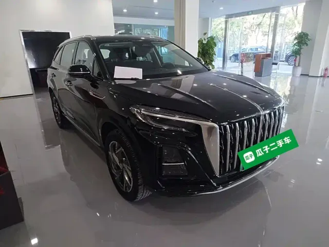 Hongqi HS3 PHEV — Фото автомобиля 3