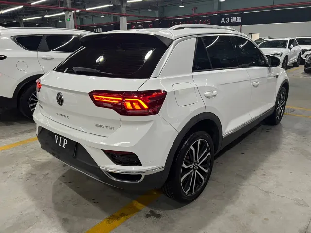 Volkswagen T-Roc — Фото автомобиля 4