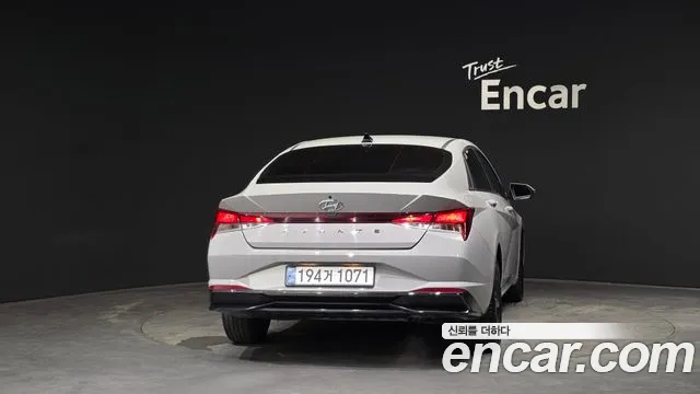 Hyundai AVANTE Smart — Фото автомобиля 4