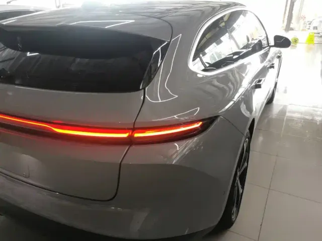Nio ET5 Touring — Фото автомобиля 7
