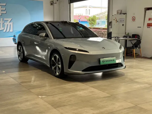 Nio ET5 Touring — Фото автомобиля 3