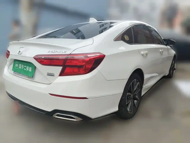 Honda Inspire 2022 260TURBO Deluxe Edition — Фото автомобиля 4