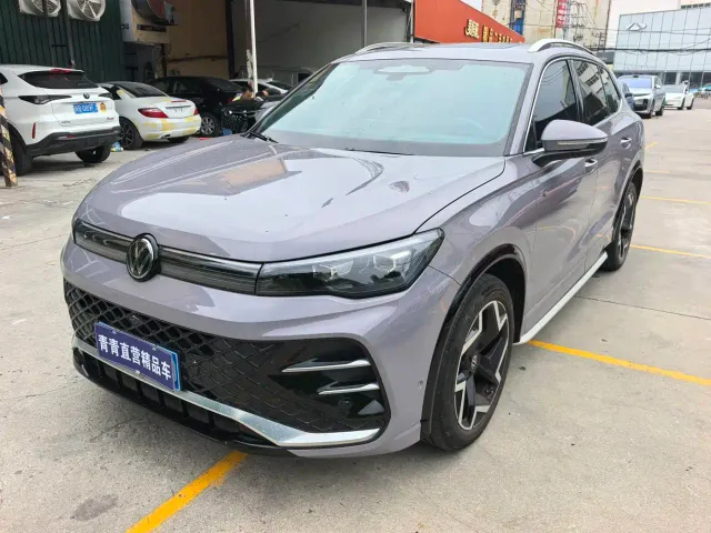 Фотография автомобиля — Volkswagen Tiguan L