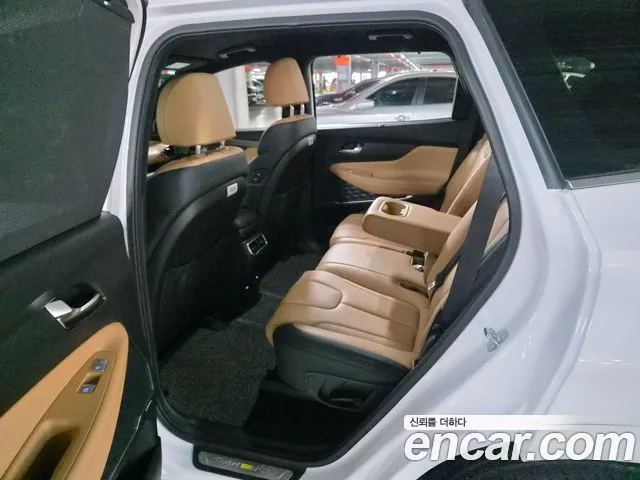 Hyundai Santafe — Фото автомобиля 17