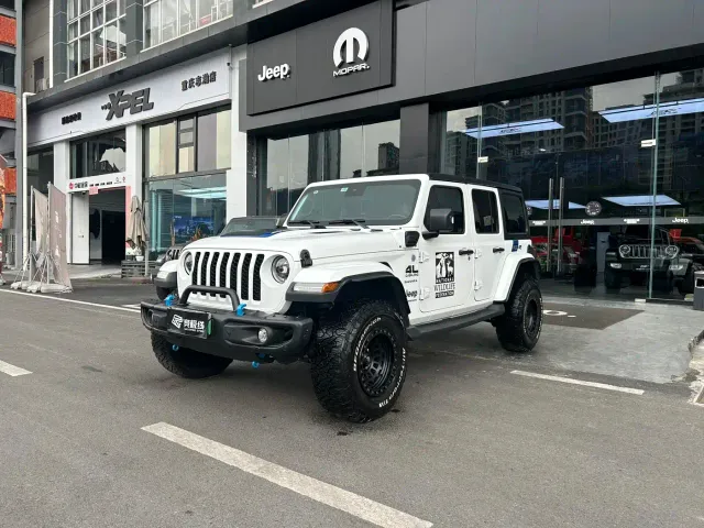 Фотография автомобиля — Jeep Wrangler 4xe