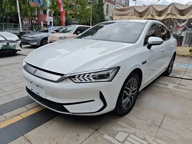 Фотография автомобиля — BYD Qin PLUS